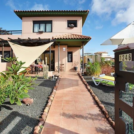 Amadeus Villa La Oliva Luaran gambar