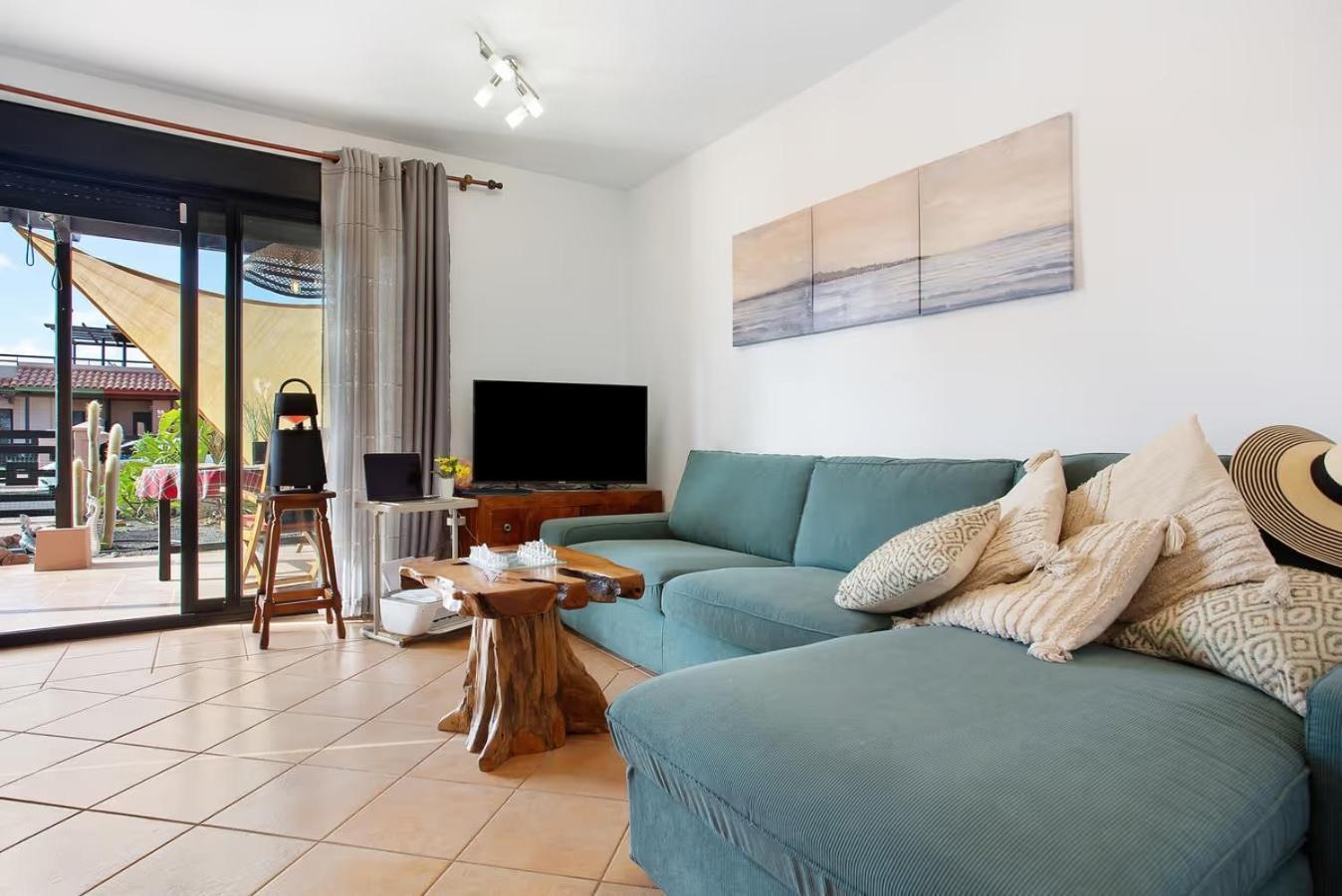 Amadeus Villa La Oliva Luaran gambar