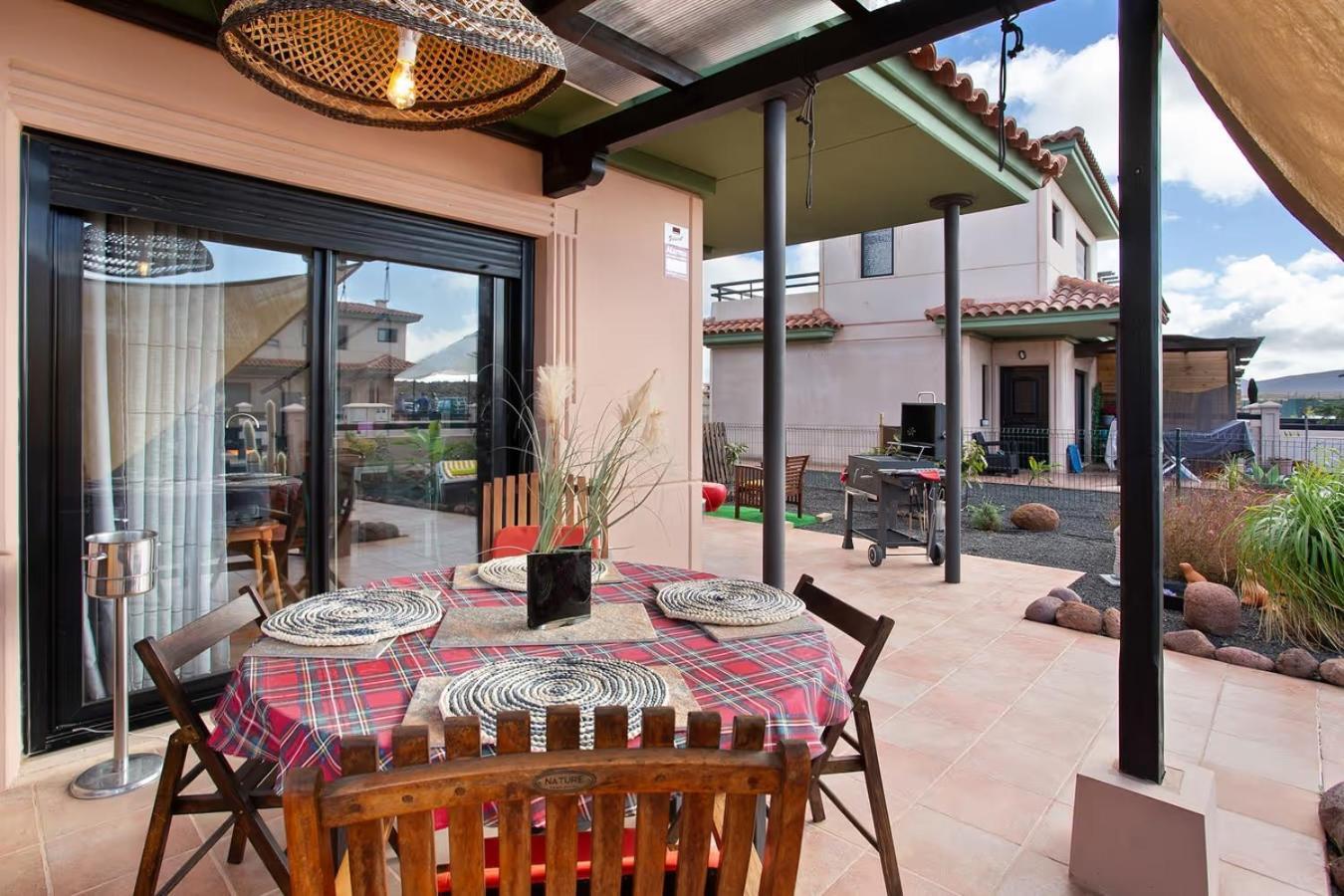 Amadeus Villa La Oliva Luaran gambar