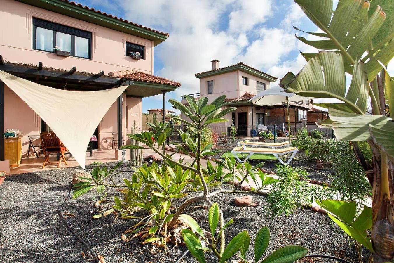 Amadeus Villa La Oliva Luaran gambar