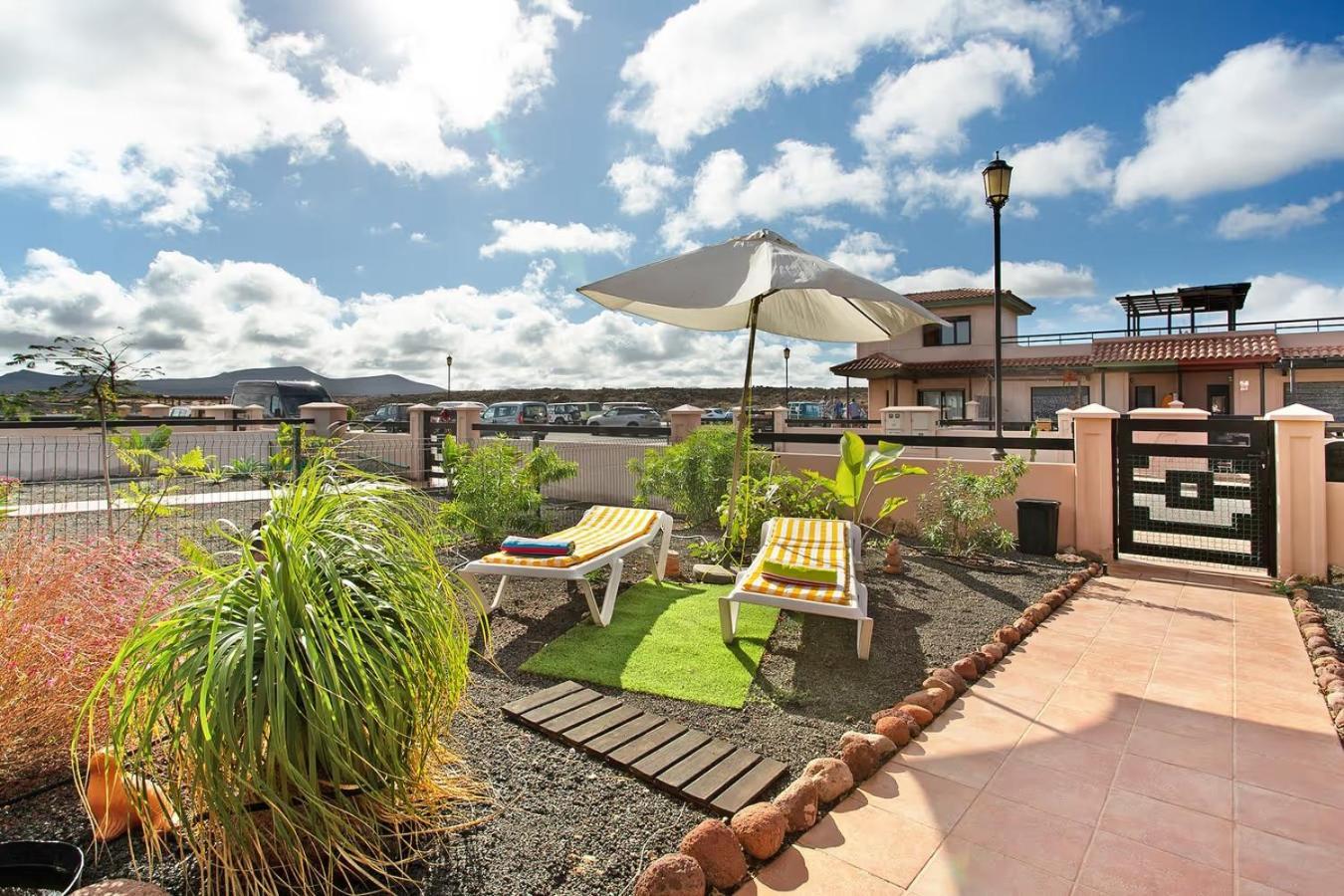 Amadeus Villa La Oliva Luaran gambar