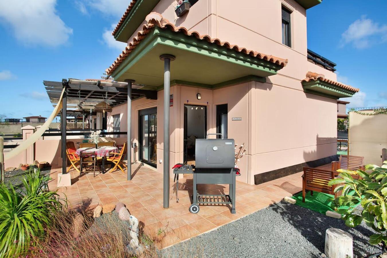 Amadeus Villa La Oliva Luaran gambar