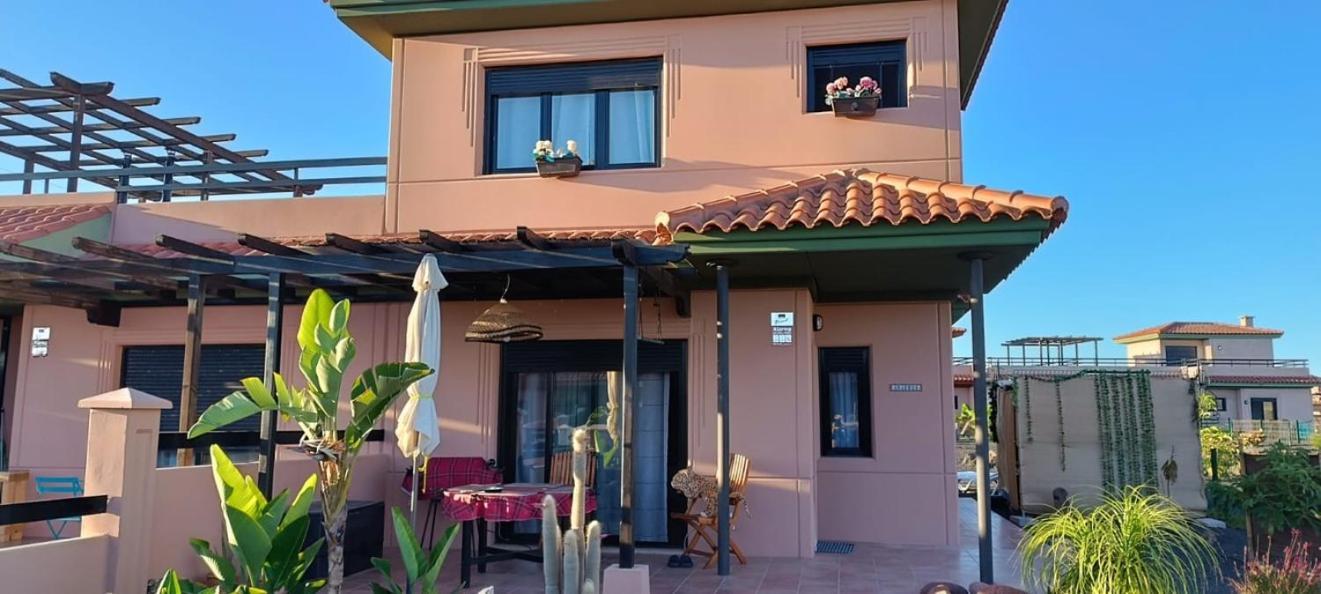 Amadeus Villa La Oliva Luaran gambar