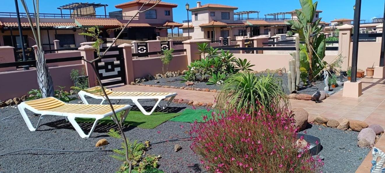 Amadeus Villa La Oliva Luaran gambar